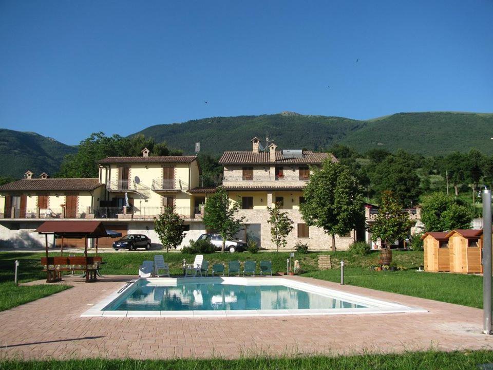 La Sorgente Del Subasio Assisi Apartment ภายนอก รูปภาพ