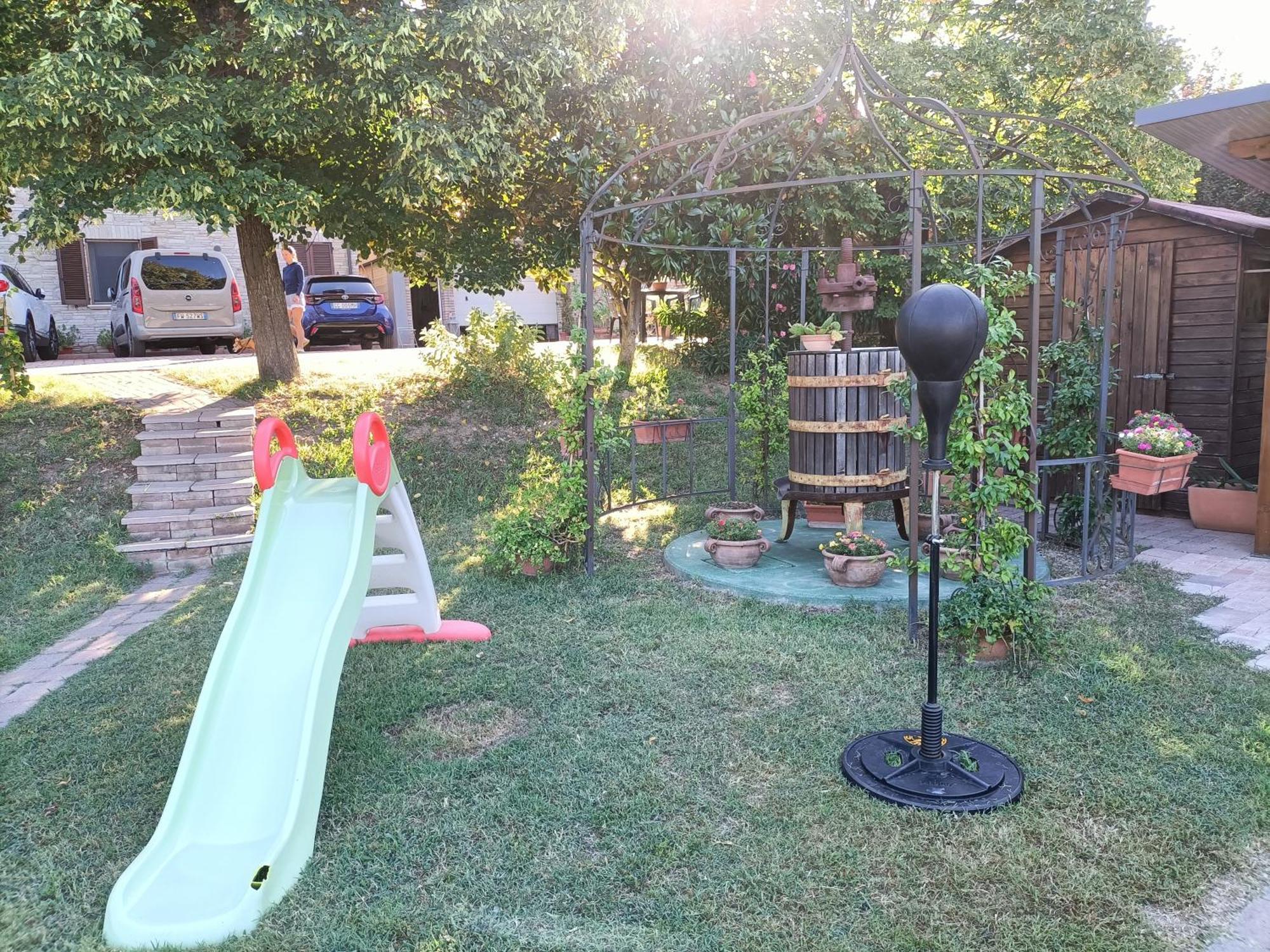 La Sorgente Del Subasio Assisi Apartment ภายนอก รูปภาพ